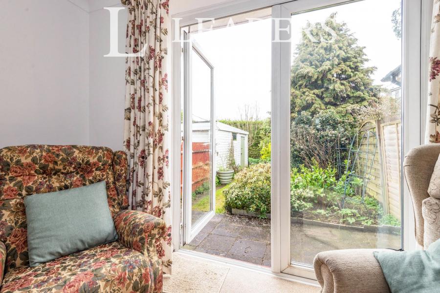 2 bedroom bungalow to rent - Sandcross Lane, Reigate, RH2 - Property View 3