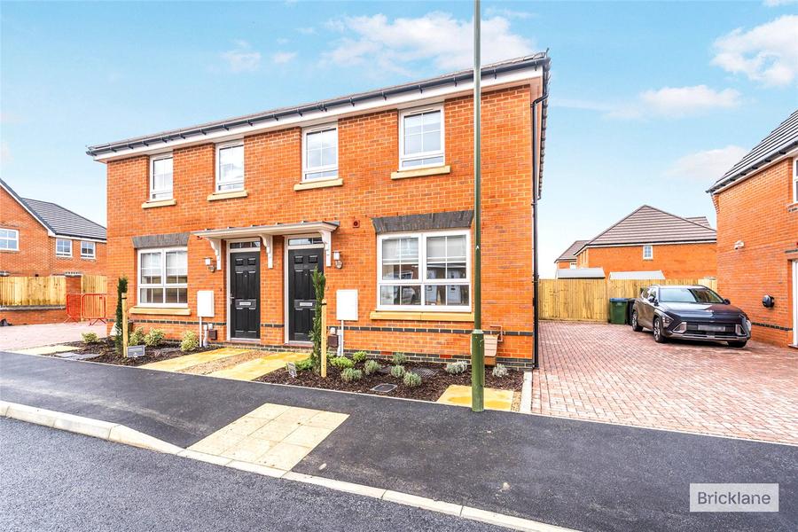 3 bedroom house to rent - Siskin Way, Yapton, Arundel, West Sussex, BN18 - Property View 1
