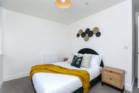 2 bedroom apartment to rent - Medway Street, Chatham, Kent, ME4 - Property View 2