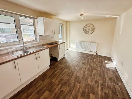 3 bedroom house to rent - Grange Road, Royston, Barnsley, S71 - Property View 2