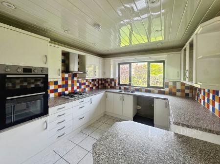 4 bedroom bungalow to rent - The Gardens, Doncaster, DN4 - Property View 2