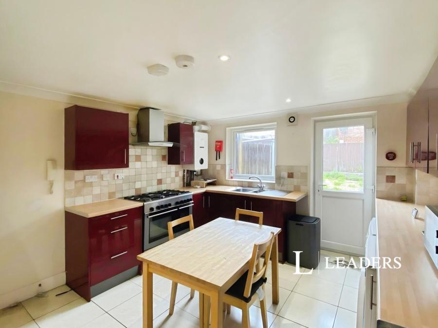 4 bedroom house for sale - Lyon Street, Southampton, Hampshire, SO14 - Property View 2