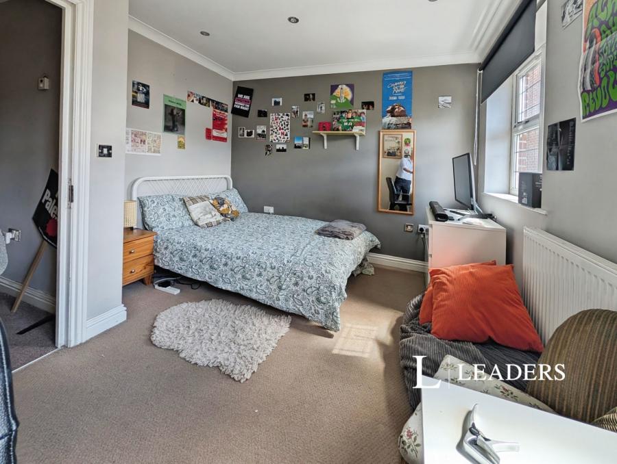 4 bedroom house for sale - Lyon Street, Southampton, Hampshire, SO14 - Property View 3
