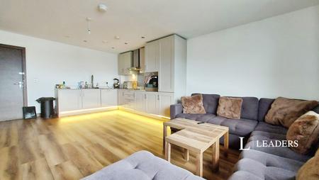 1 bed flat/apartment for rent in Flat 187, 27, Victoria Avenue, SS2