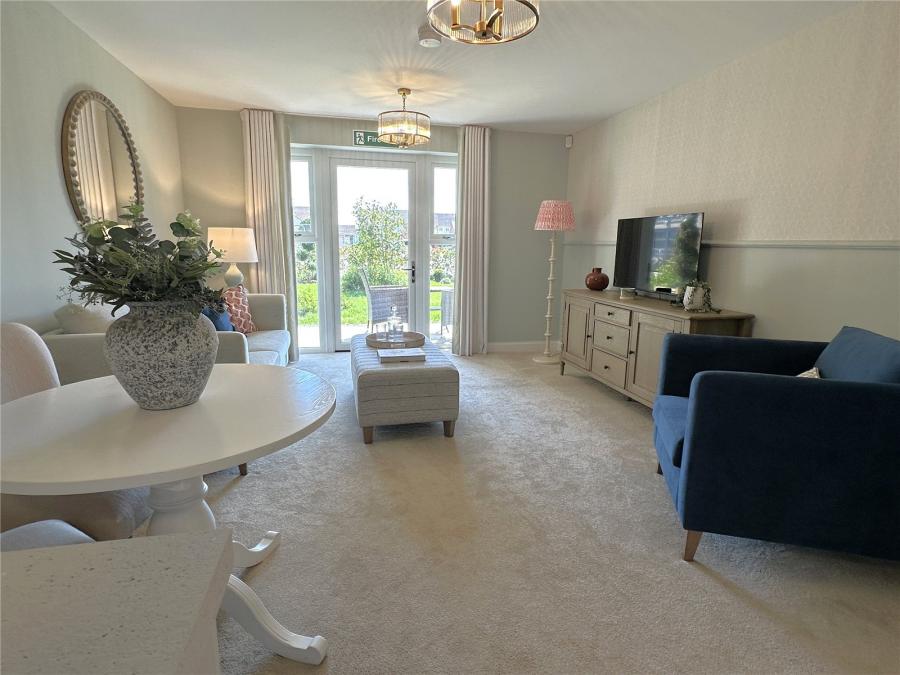 1 bedroom apartment to rent - Pacific Drive, Eastbourne, East Sussex, BN23 - Property View 2