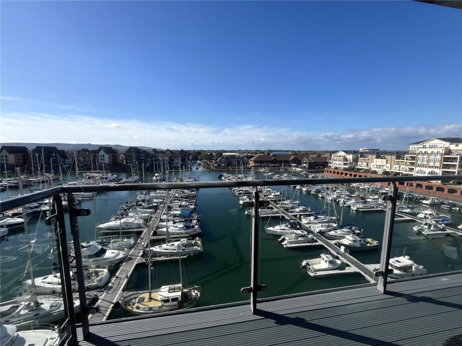 2 bedroom apartment to rent - Midway Quay, Eastbourne, East Sussex, BN23 - Property View 2