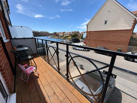 4 bedroom house to rent - Brisbane Quay, Eastbourne, East Sussex, BN23 - Property View 3