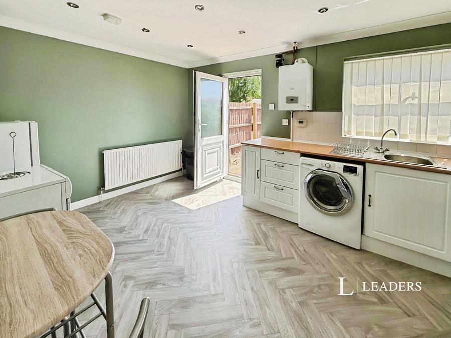 2 bedroom house to rent - Maple Grove, Holbeach, Spalding, PE12 - Property View 2