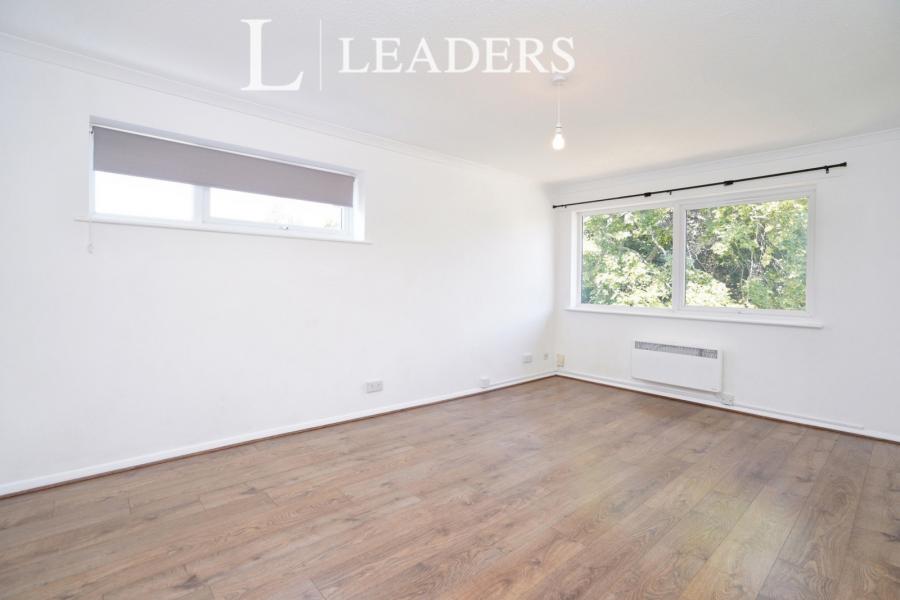 2 bedroom apartment to rent - Cedar Court, St. Albans, Hertfordshire, AL4 - Property View 3