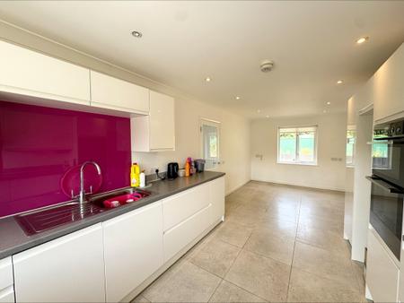 2 bedroom bungalow to rent - Woodside, Longstanton, Cambridge, CB24 - Property View 3