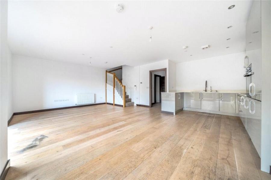 2 bedroom apartment to rent - Darlington House, Merlin Drive, Fletton Quays, Peterborough, PE2 - Property View 3