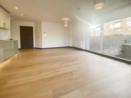 2 bedroom apartment to rent - Darlington House, Merlin Drive, Fletton Quays, Peterborough, PE2 - Property View 3