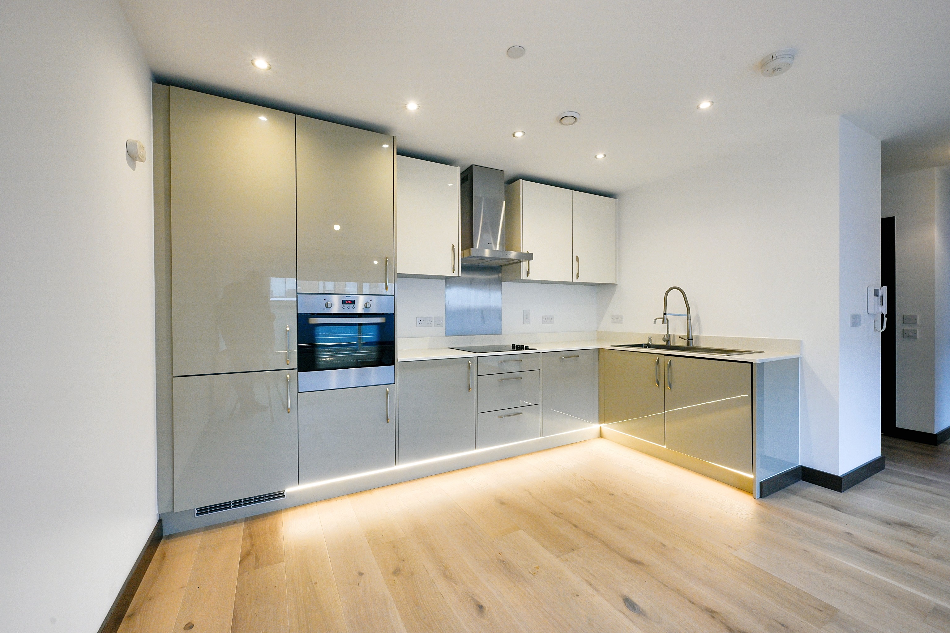 2 bedroom apartment to rent - Darlington House, Merlin Drive, Fletton Quays, Peterborough, PE2 - Property View 1