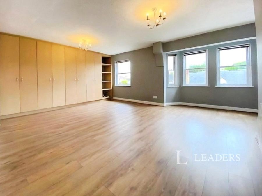 3 bedroom apartment to rent - The Croft, Stamford, PE9 - Property View 2