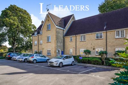 3 bed flat/apartment for rent in Courthouse Road, Tetbury, Gloucestershire, GL8