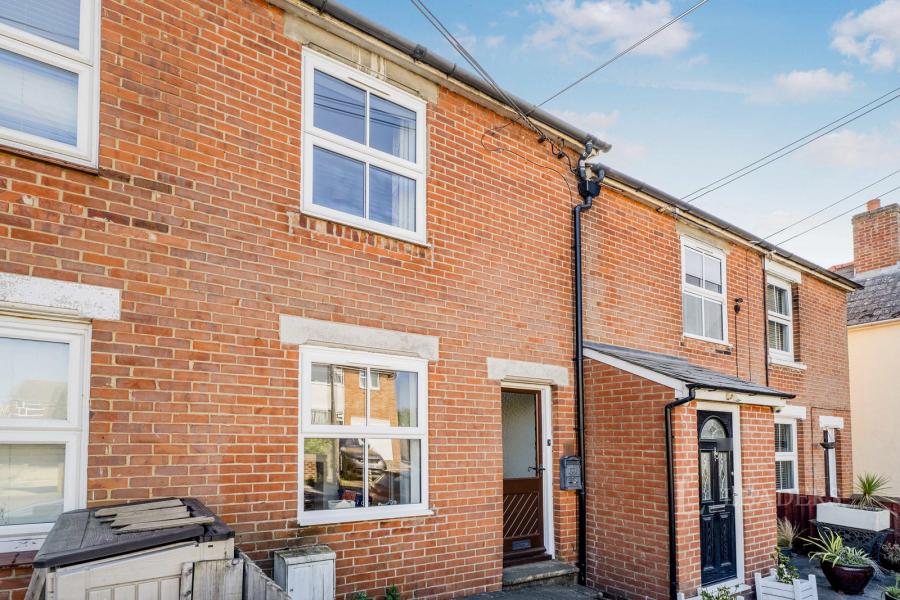 2 bedroom house to rent - Colne Road, Halstead, Essex, CO9 - Property View 1