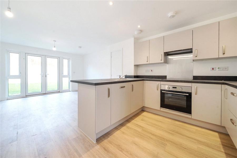 3 bedroom semi detached to rent - Throwster Drive, Sudbury, Suffolk, CO10 - Property View 3