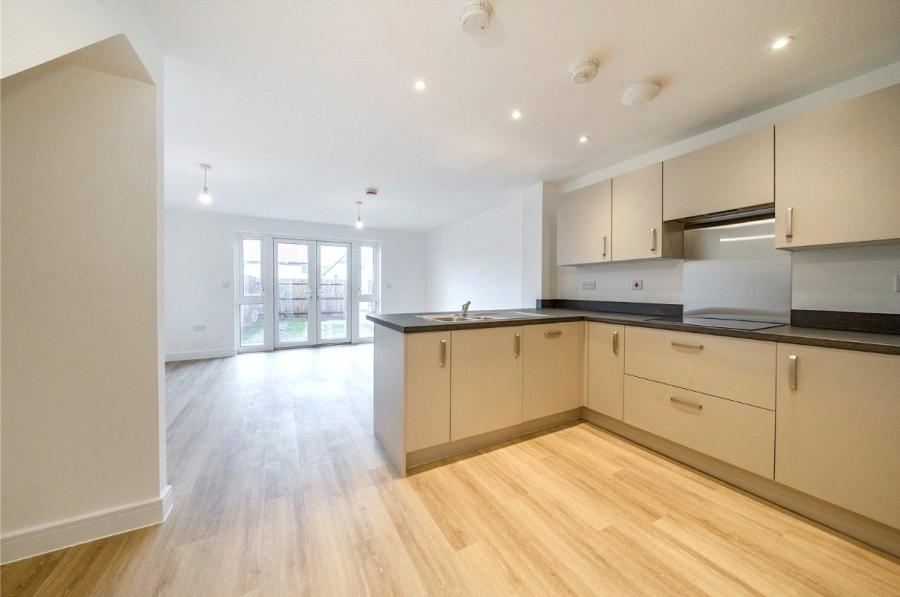 3 bedroom property to rent - Throwster Drive, Sudbury, Suffolk, CO10 - Property View 2