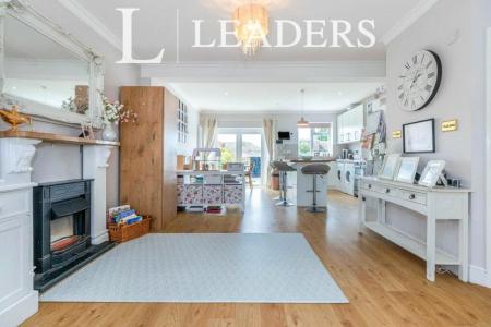 3 bedroom house to rent - Brocks Drive, Cheam, Sutton, SM3 - Property View 2