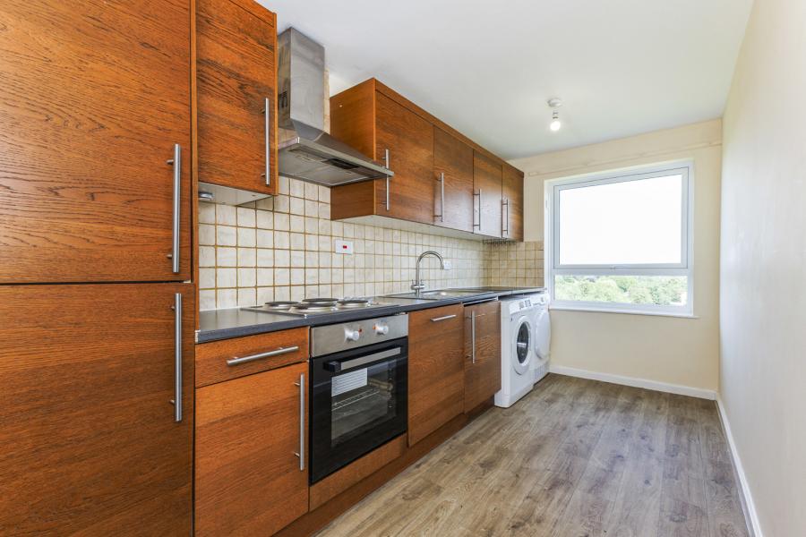 2 bedroom apartment to rent - Basinghall Gardens, Sutton, SM2 - Property View 2