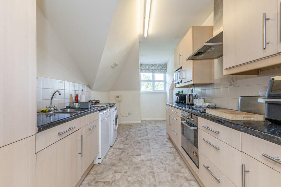 2 bedroom apartment to rent - Cedar Road, Sutton, SM2 - Property View 2