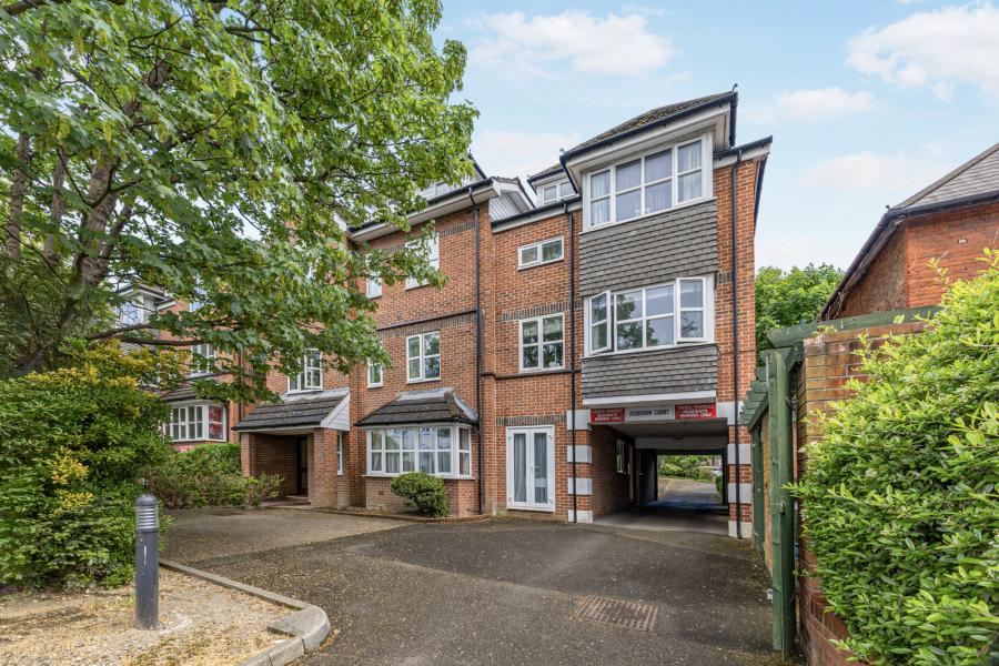 2 bedroom apartment to rent - Cedar Road, Sutton, SM2 - Property View 1