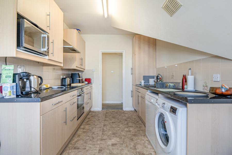 2 bedroom apartment to rent - Cedar Road, Sutton, SM2 - Property View 3