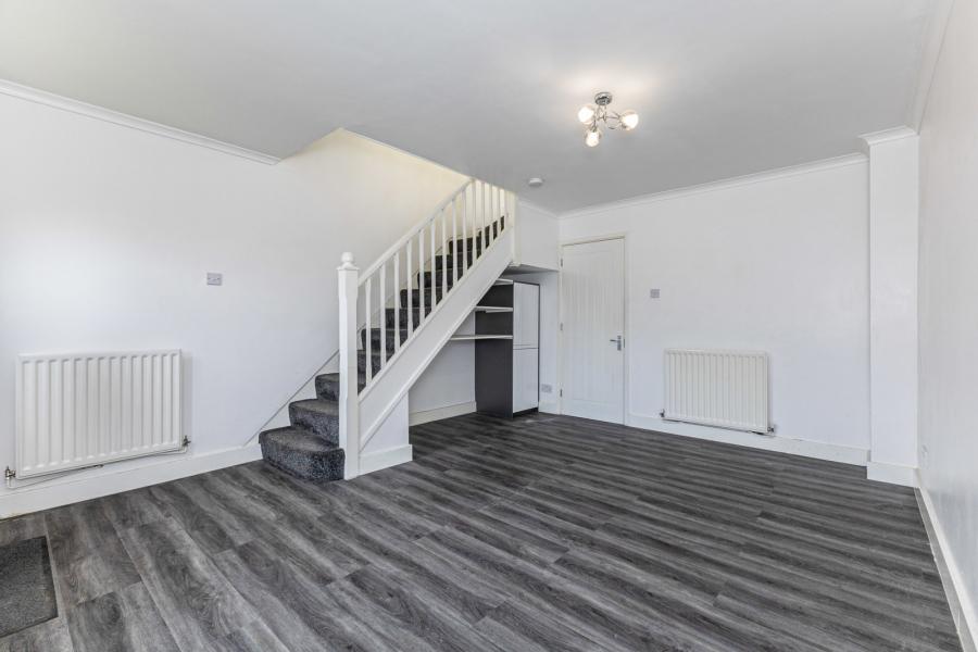 2 bedroom house to rent - William Street, Carshalton, SM5 - Property View 2
