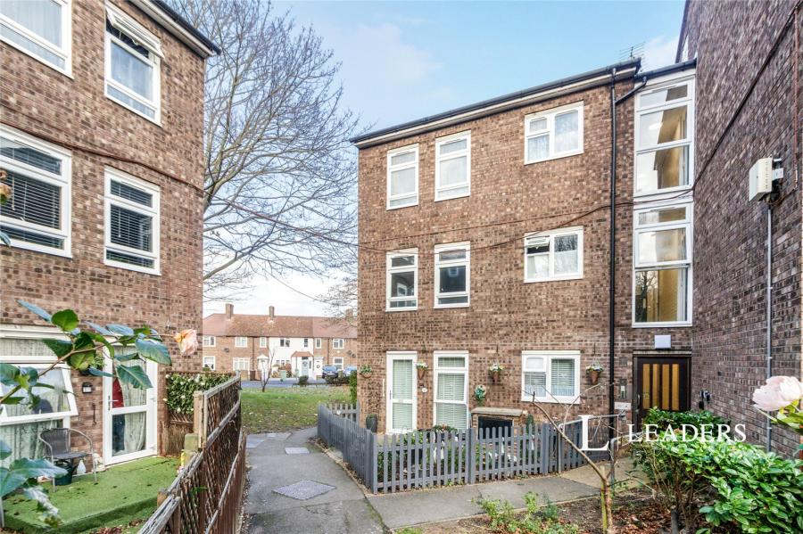 1 bedroom apartment to rent - Lovett Drive, Carshalton, SM5 - Property View 1