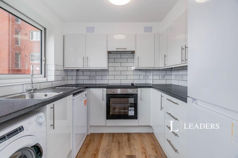 2 bedroom apartment to rent - Homefield Park, Sutton, SM1 - Property View 2