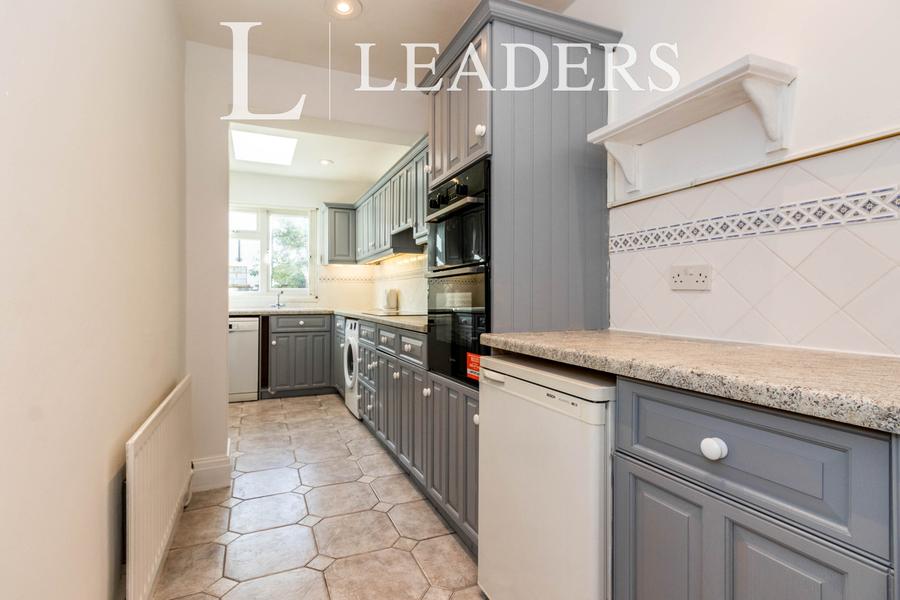 4 bedroom house to rent - Caesars Walk, Mitcham, CR4 - Property View 2