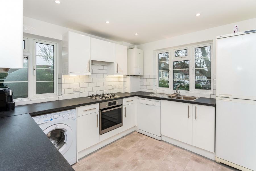 2 bedroom apartment to rent - Highfields, Sutton Common Road, Sutton, SM1 - Property View 1