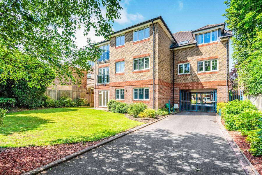 2 bedroom apartment to rent - Albion Road, Sutton, SM2 - Property View 1