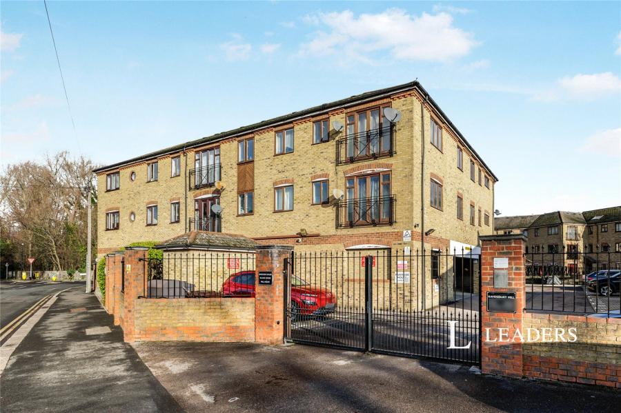 2 bedroom apartment to rent - Wandle Road, Morden, SM4 - Property View 1
