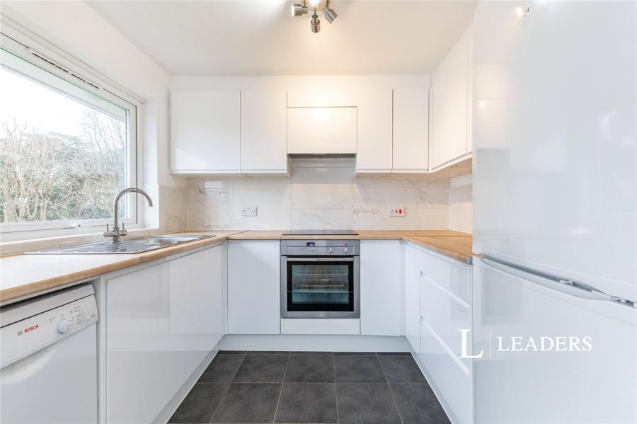 2 bedroom property to rent - Basinghall Gardens, Sutton, SM2 - Property View 2