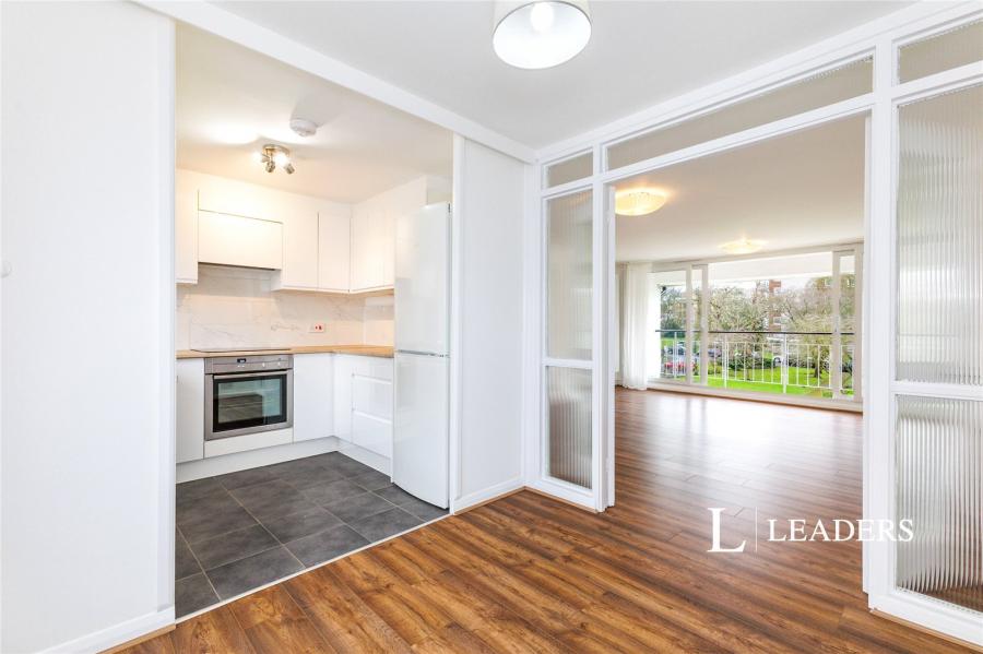 2 bedroom property to rent - Basinghall Gardens, Sutton, SM2 - Property View 3