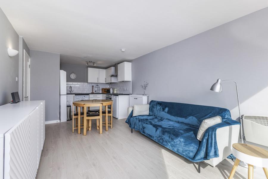 apartment to rent - Royal Crest House, 22-26 Upper Mulgrave Road, Sutton, SM2 - Property View 1