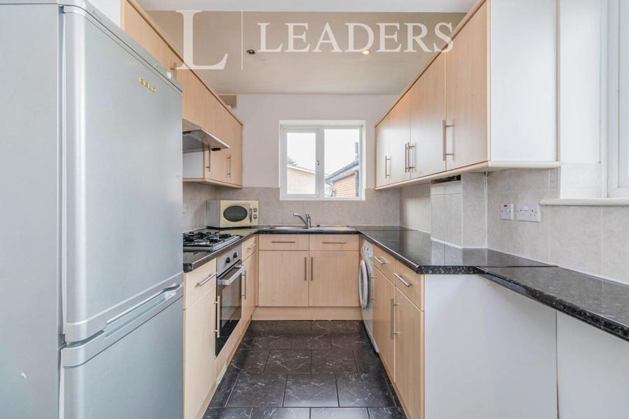 2 bedroom maisonette to rent - Falcourt Close, Sutton, SM1 - Property View 2