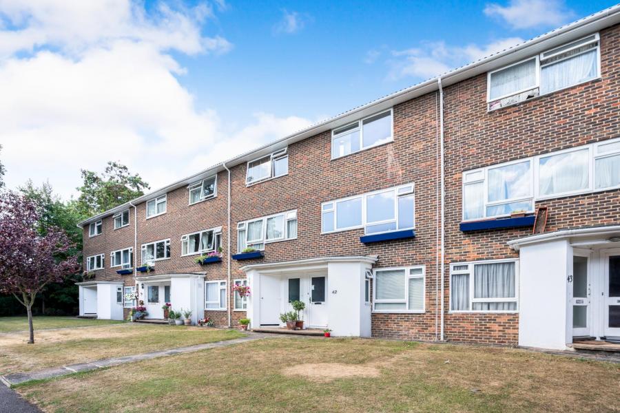 2 bedroom maisonette to rent - Cadogan Court, Sutton, SM2 - Property View 1