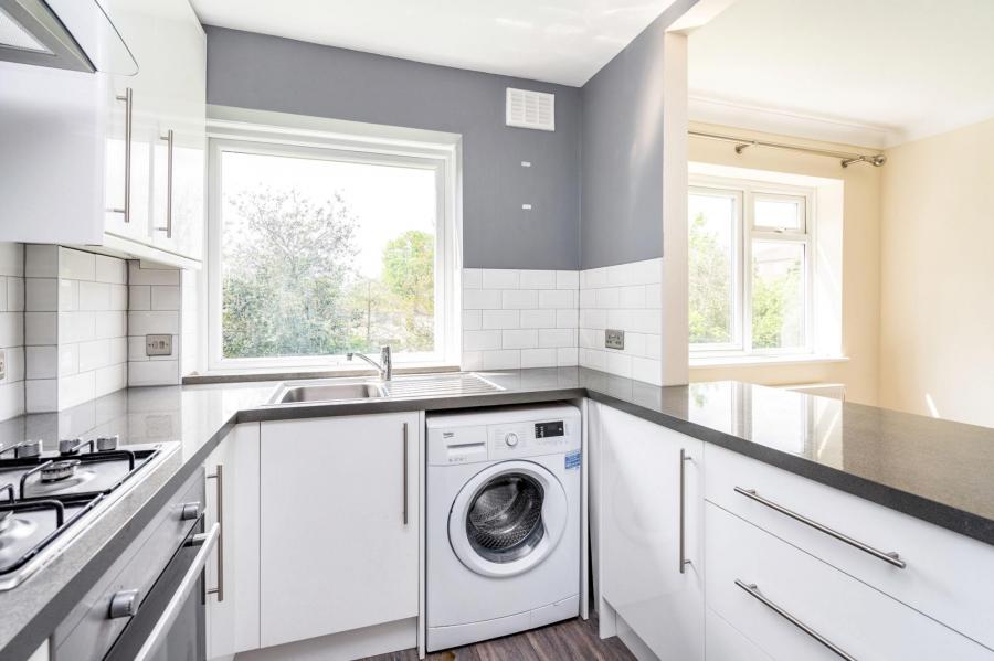 2 bedroom maisonette to rent - Cadogan Court, Sutton, SM2 - Property View 3