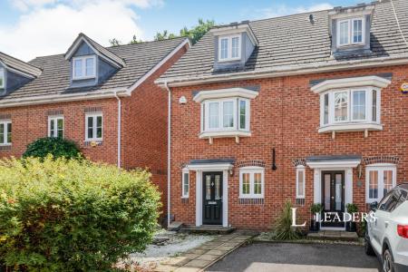 3 bedroom house to rent - Dreadnought Close, London, SW19
