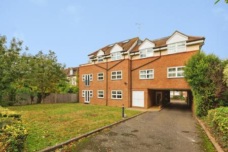 2 bedroom apartment to rent - Eaton Road, Sutton, SM2 - Property View 2