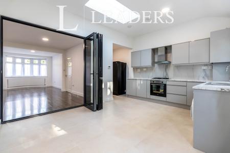 5 bedroom house to rent - Stoughton Avenue, Cheam, Sutton, SM3 - Property View 2