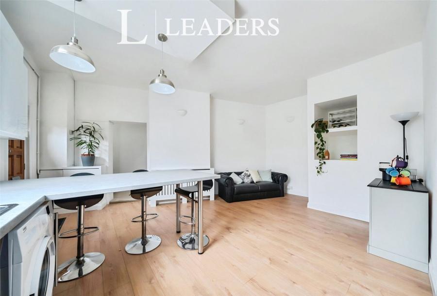 2 bedroom maisonette for sale - High Street, Seal, Sevenoaks, Kent, TN15 - Property View 1