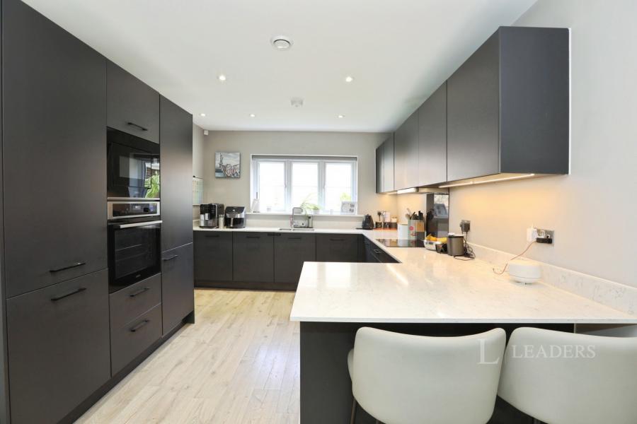 5 bedroom house to rent - Morgan Way, Paddock Wood, Tonbridge, Kent, TN12 - Property View 3