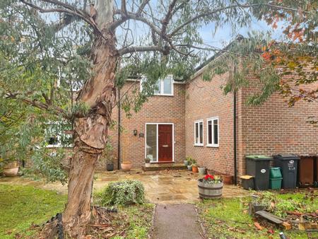 5 bedroom property to rent - Yardley Park Road, Tonbridge, TN9