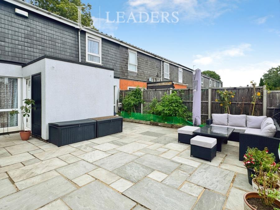 4 bedroom house for sale - Chaffinch Green, Waterlooville, Hampshire, PO8 - Property View 1