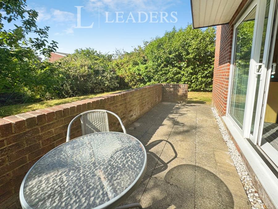 2 bedroom apartment for sale - London Road, Waterlooville, Hampshire, PO7 - Property View 2