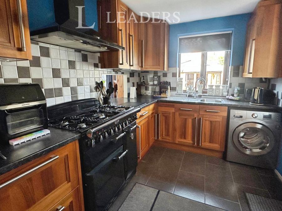 3 bedroom house for sale - Corhampton Crescent, Havant, Hampshire, PO9 - Property View 2
