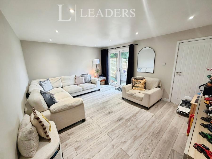 3 bedroom house for sale - Magpie Walk, Waterlooville, Hampshire, PO8 - Property View 3